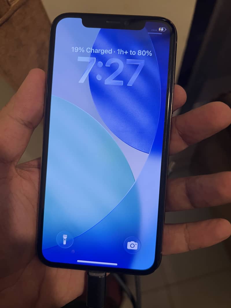 Apple iPhone 11 Pro 1