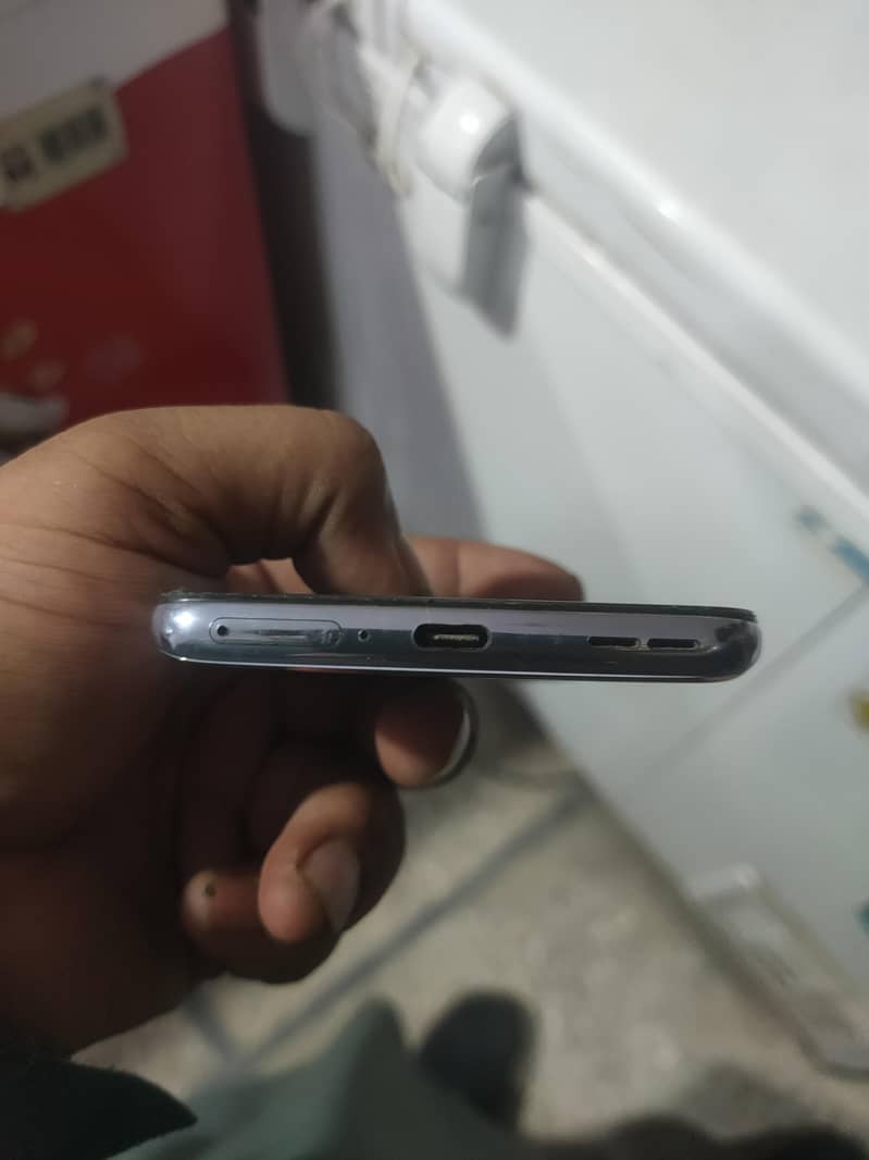 OnePlus 9 4