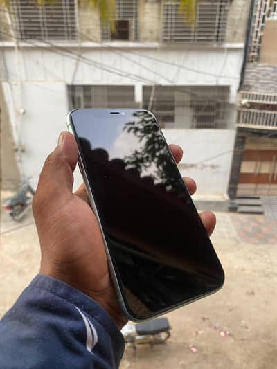 Apple iPhone 11