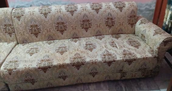 7 seater L shape sofa set very good condition. .