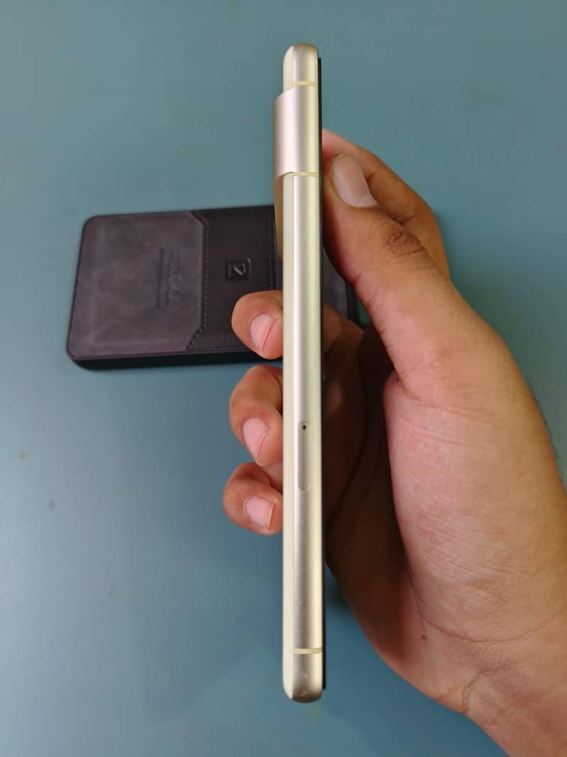 Google Pixel 7 5