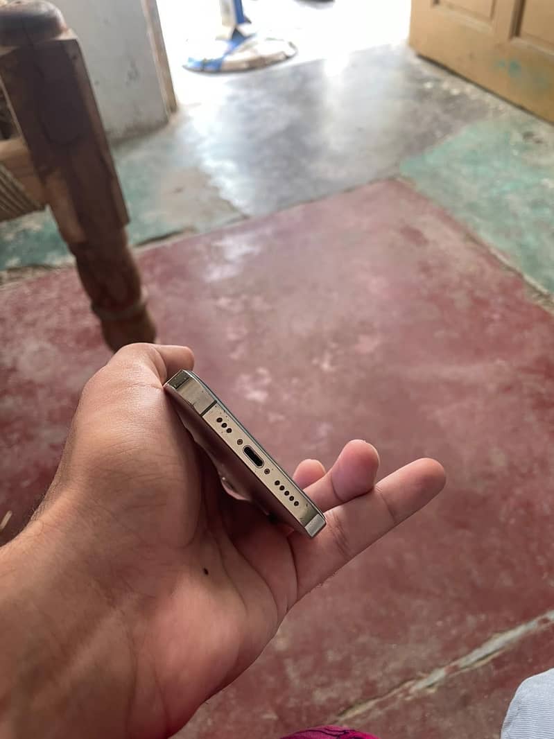 Apple iPhone 12 Pro 8