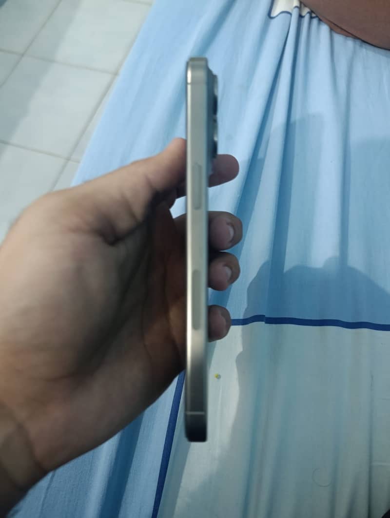 Apple iPhone 15 Pro Max 1