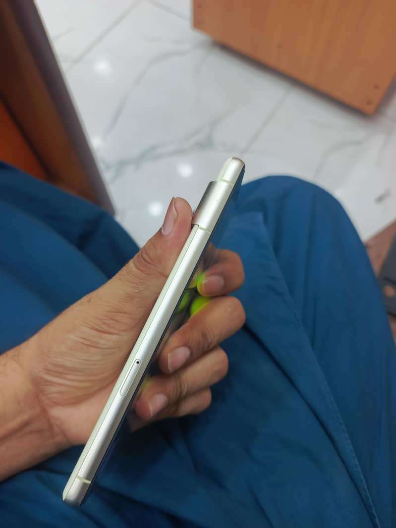 Google Pixel 7 5