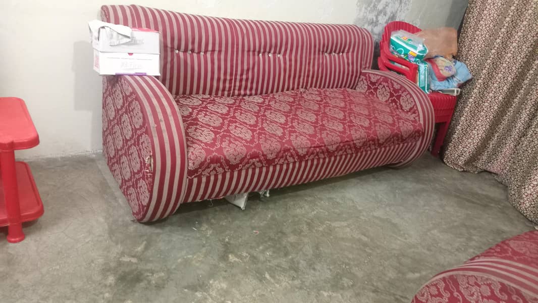 5 seater sofa 0