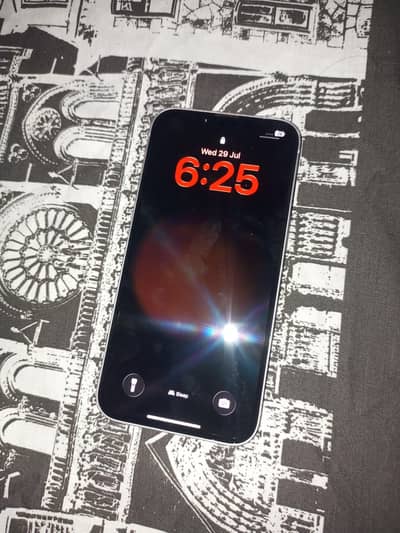 Apple iPhone 14