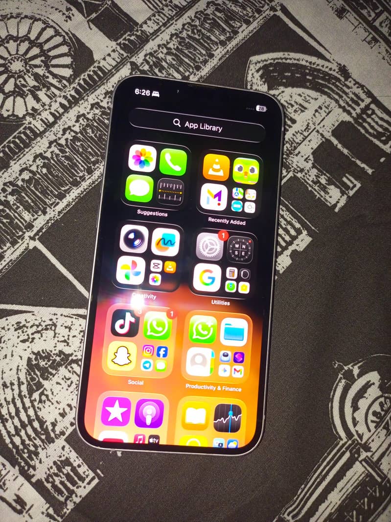Apple iPhone 14 4
