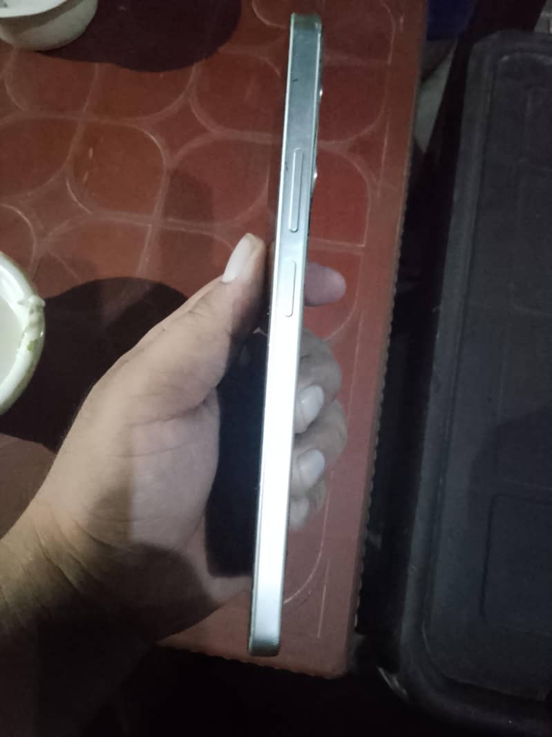 OPPO A5 Pro 1