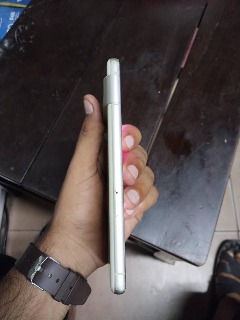 Google Pixel 7 3