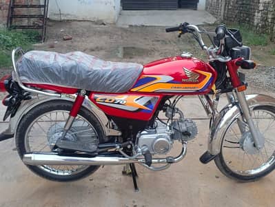 Honda CD 70 2025