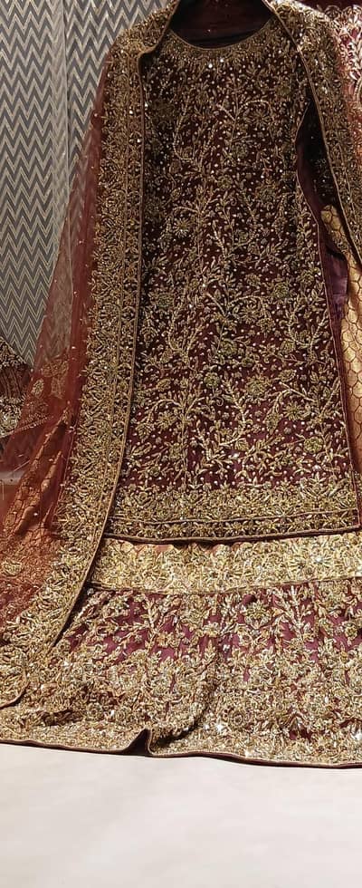 uxurious Designer Bridal / Barat Lehenga – Worn Once (10/10 Condition)