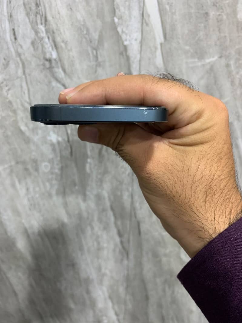 Apple iPhone 12 Pro 6