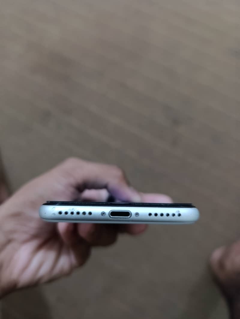 Apple iPhone SE2 3