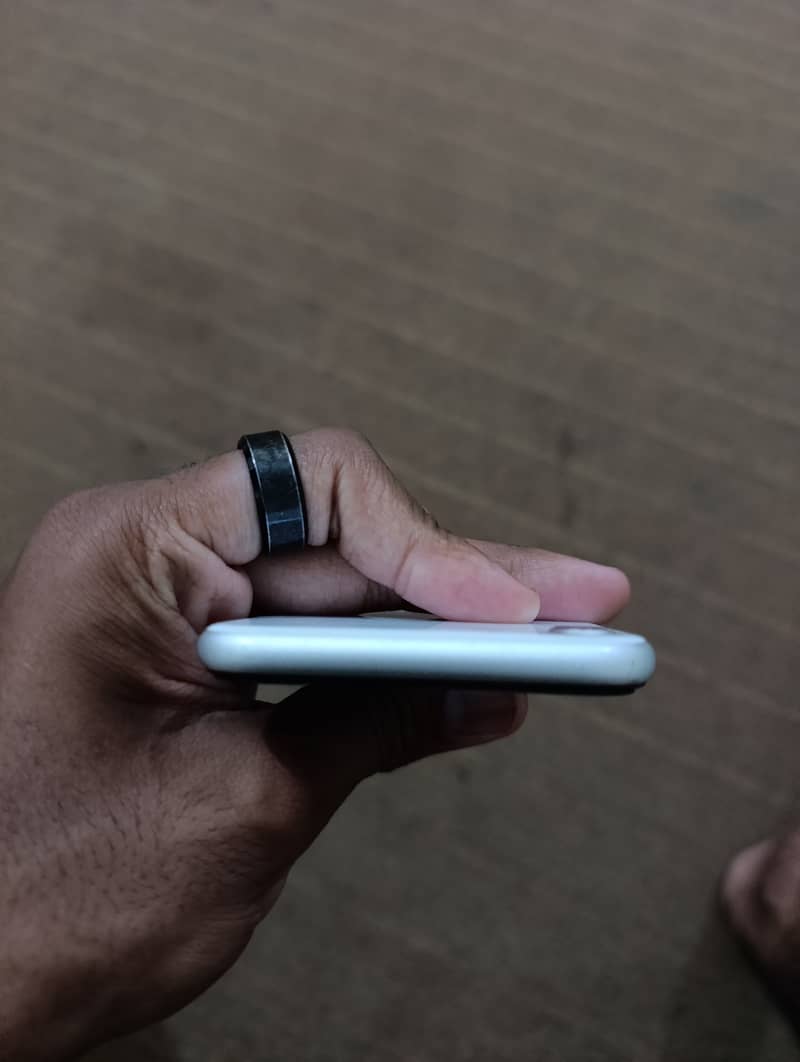 Apple iPhone SE2 5