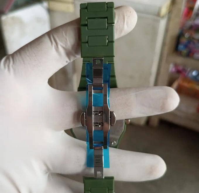 Watch 2