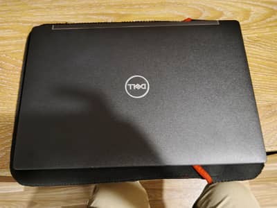 Dell Latitude 7400