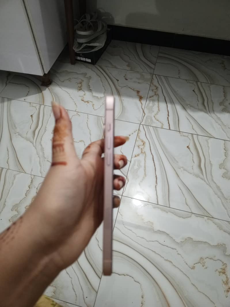 Apple iPhone 15 plus 1