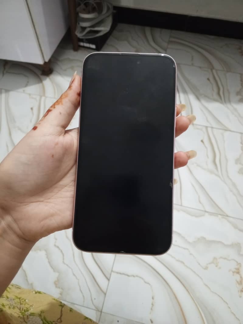 Apple iPhone 15 plus 3