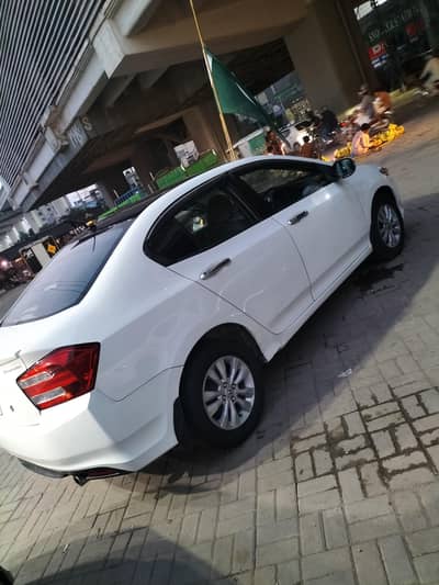 03008161733 is nbr py rbta kr lenHonda City Aspire 2015 1500cc