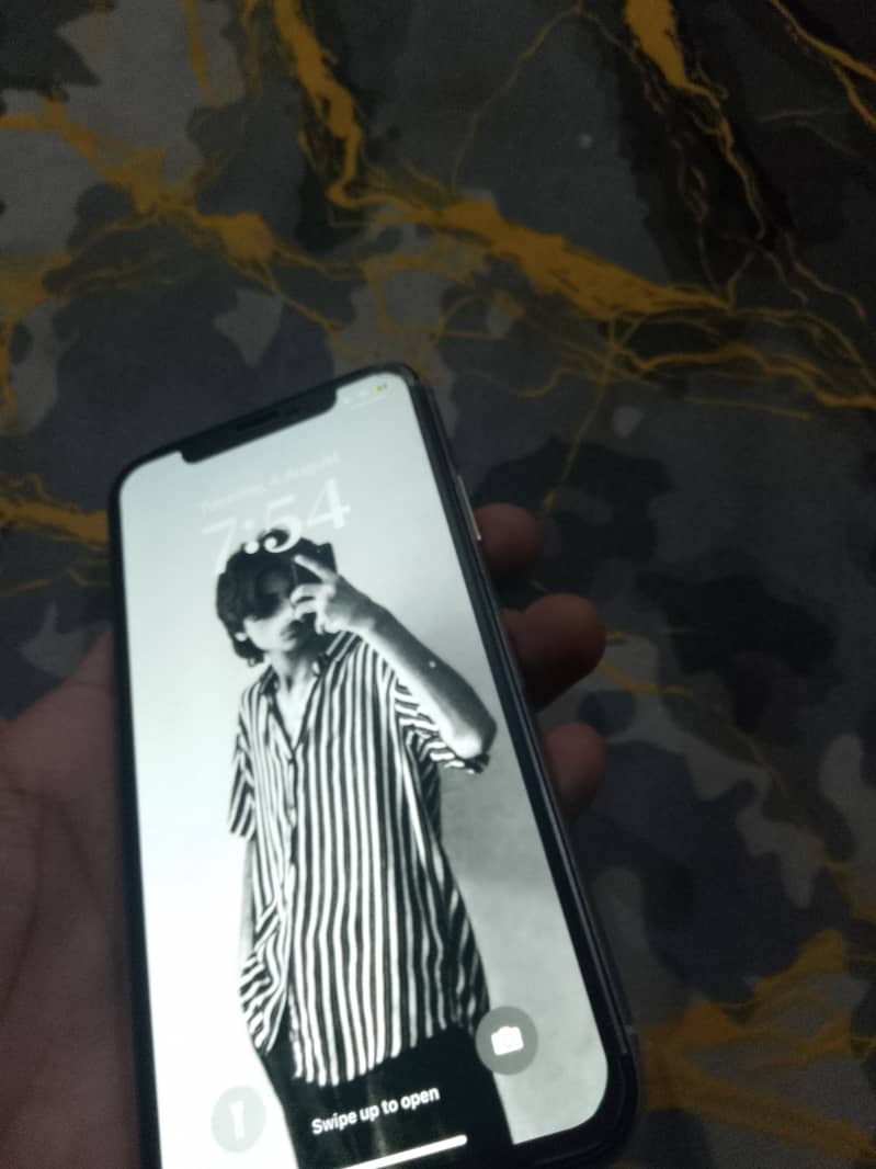 Apple iPhone X 0