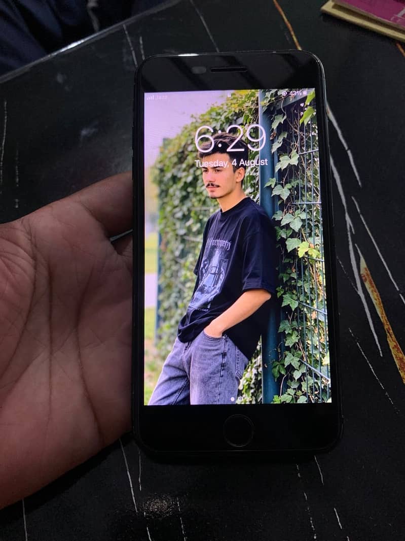 Apple iPhone 7 Plus 4