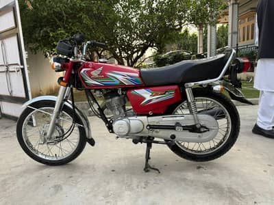 Honda 125 CG 2023 model all document complete argent for sale
