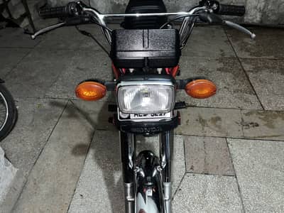Honda 125 for sale brand new condition