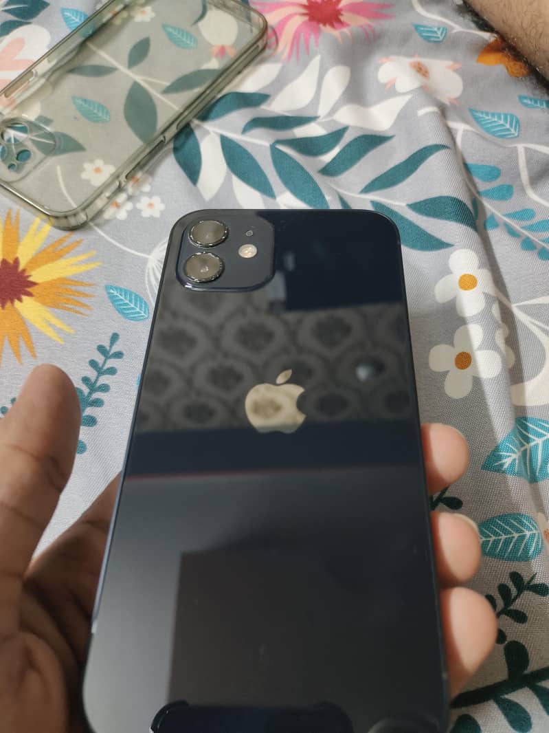 Apple iPhone 12 0