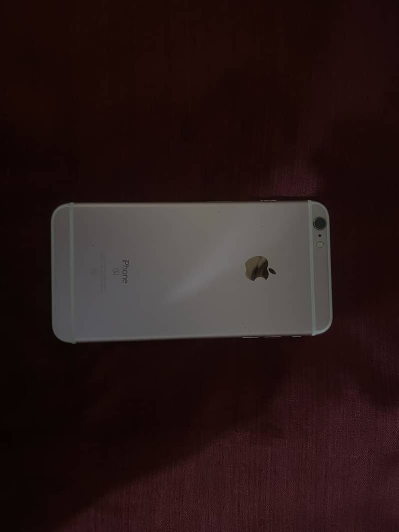 Apple iPhone 6S Plus 4