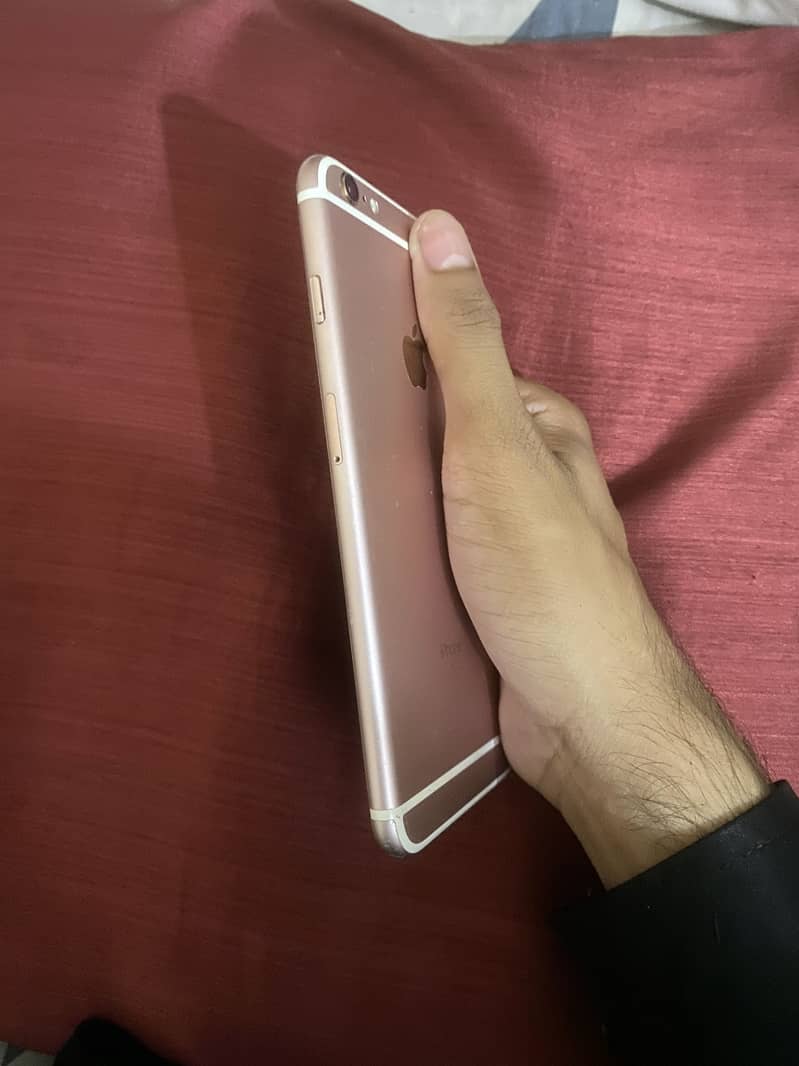 Apple iPhone 6S Plus 5