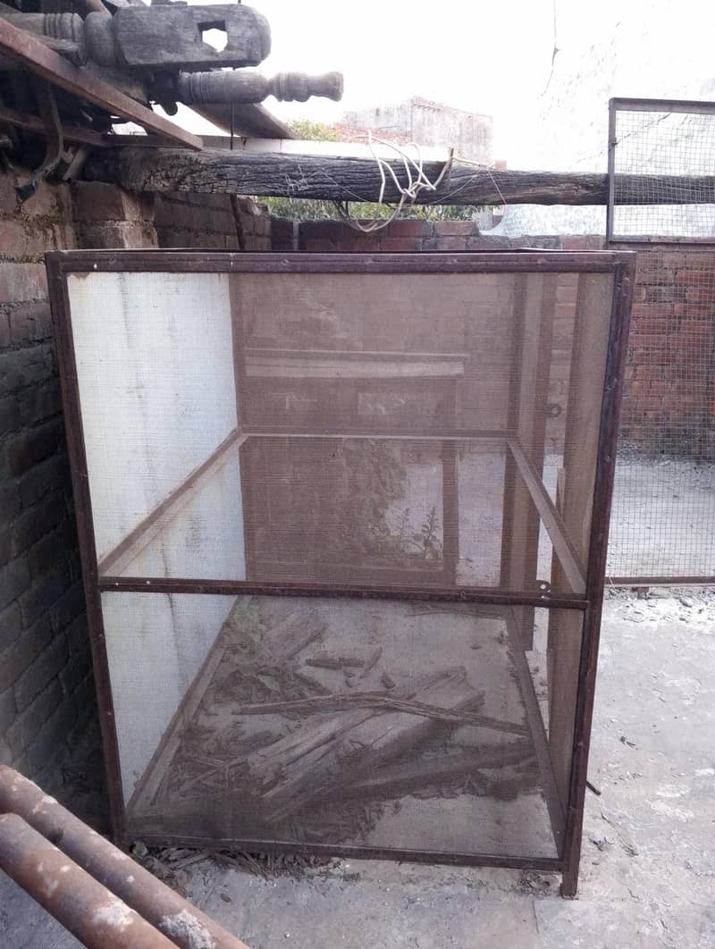Cages 1