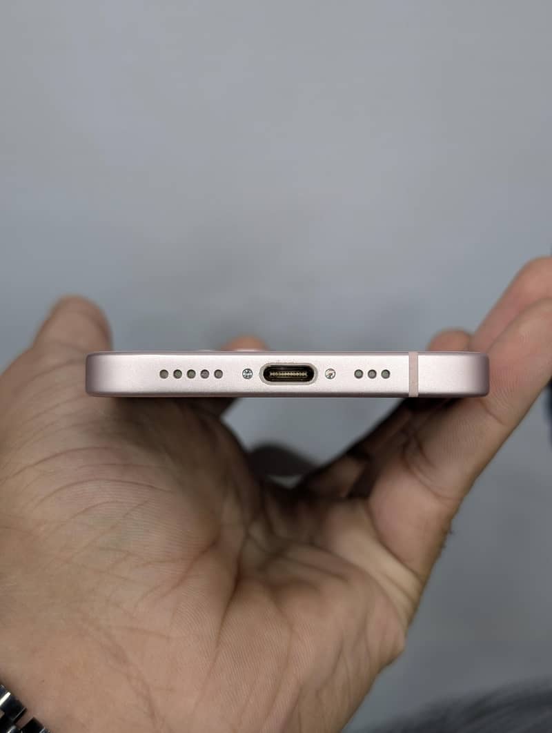 Apple iPhone 15 3