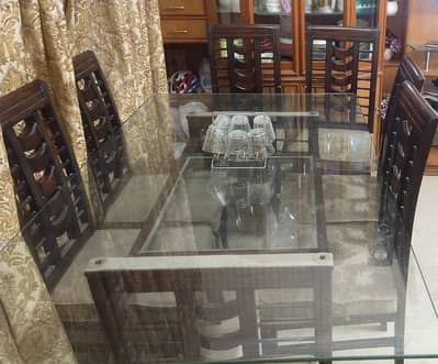 Classic 6 persons Dining Table for sale