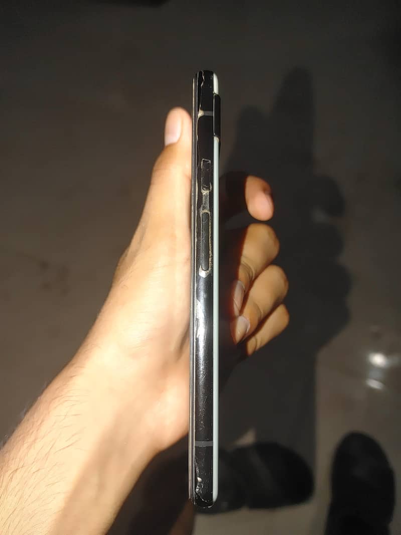 Google Pixel 6a 3