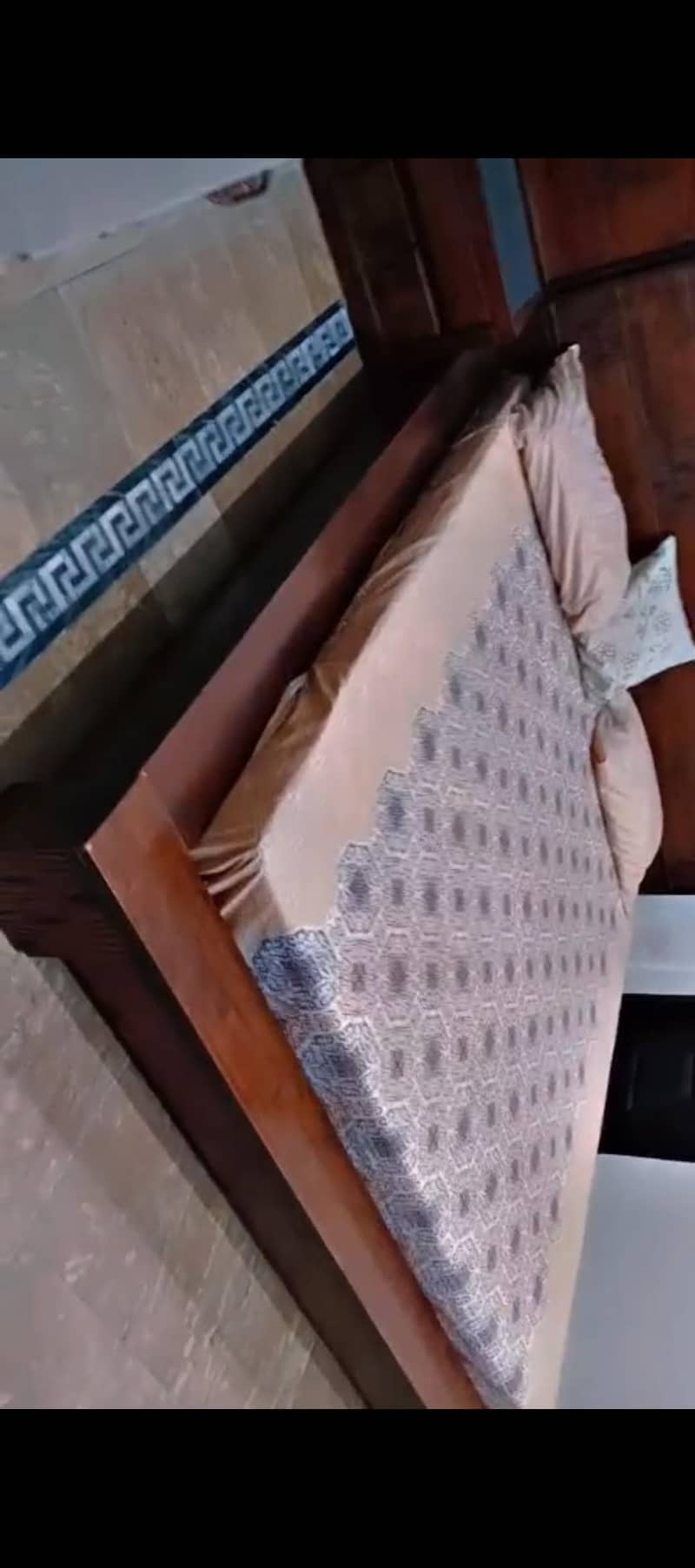 Solid Sheesham Wood Bed Set 2