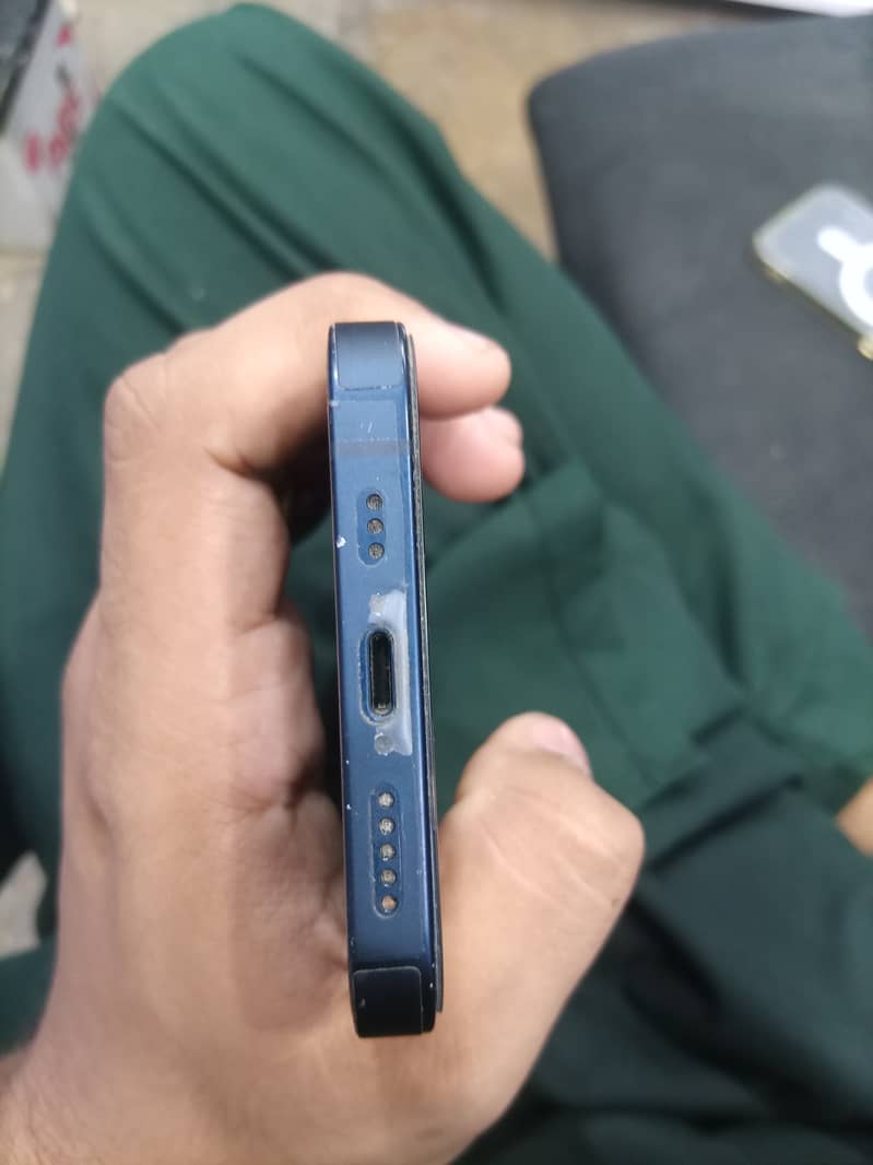 Apple iPhone 14 2