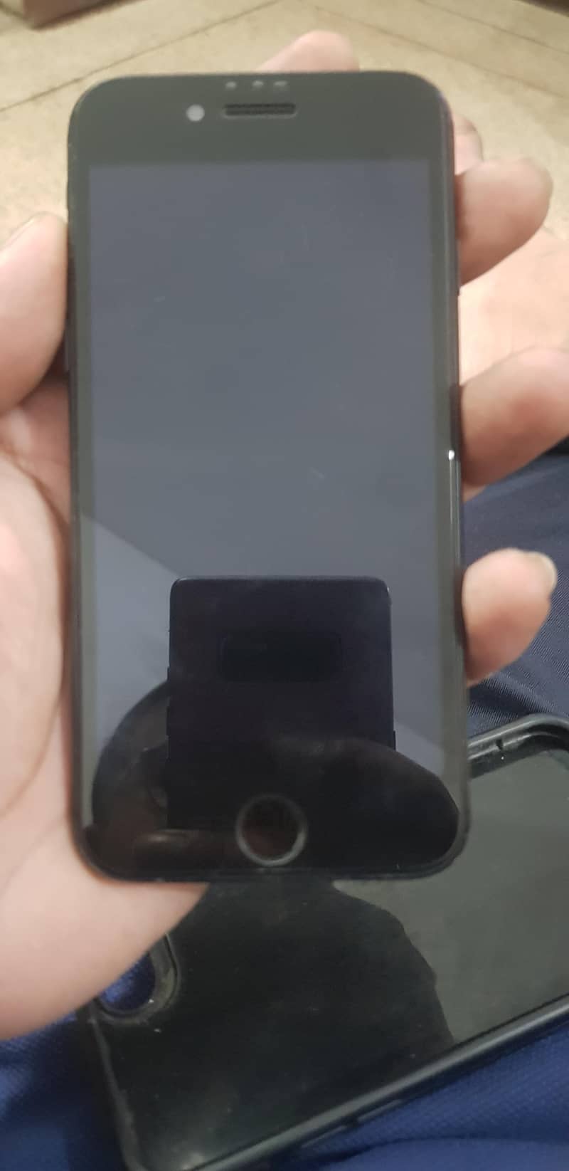 Apple iPhone 7 7
