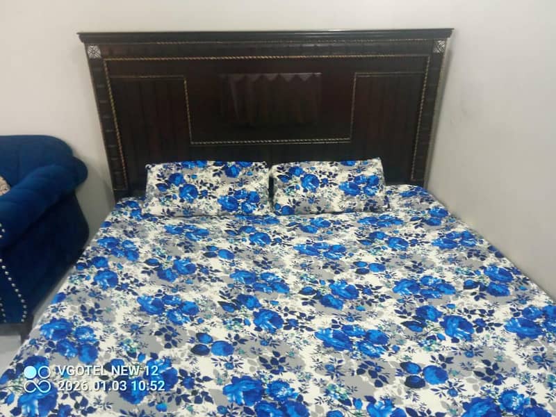 bed and dressing 1