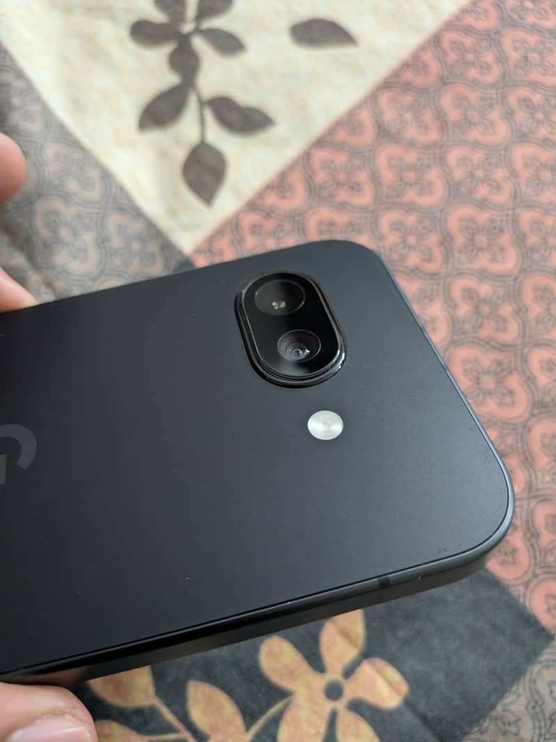 Google Pixel 9a 5