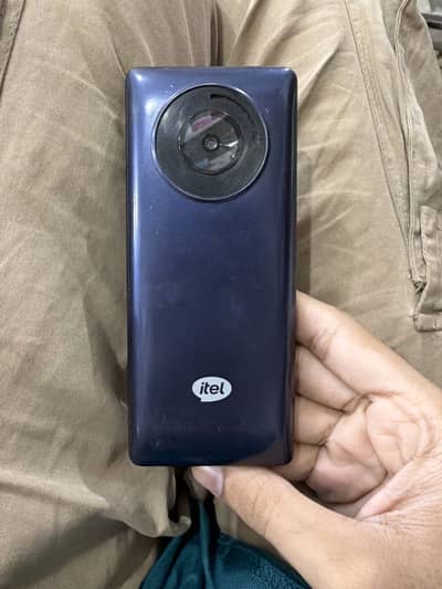 Itel 4g Smart Phone with box