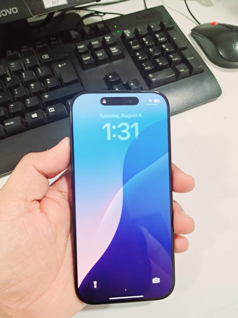 Apple iPhone 16 Pro 10
