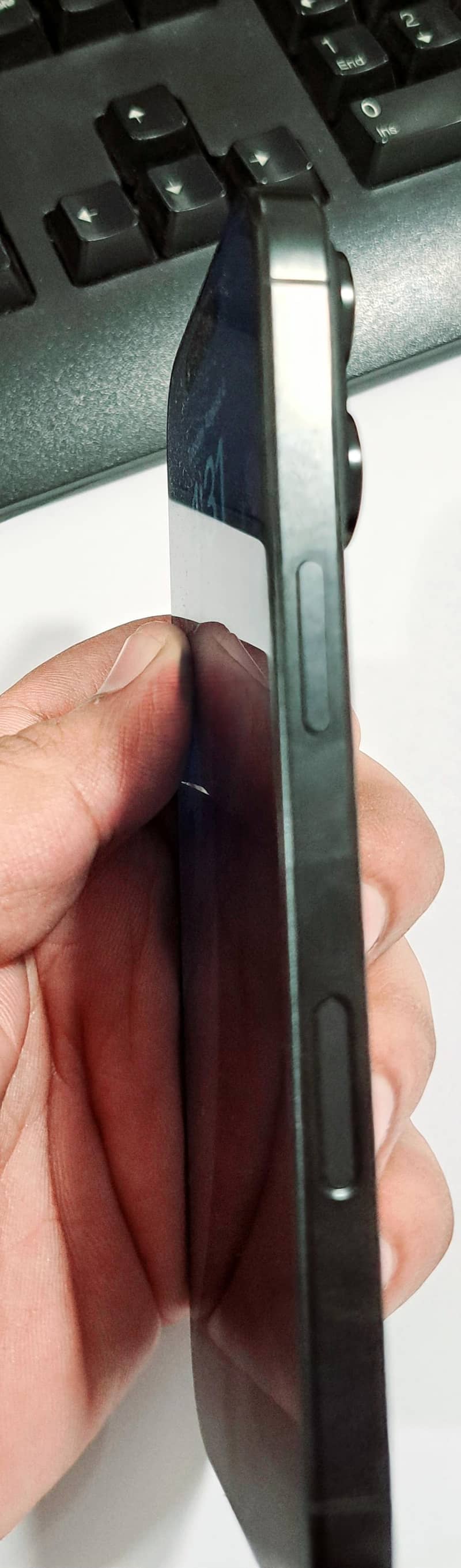 Apple iPhone 16 Pro 11