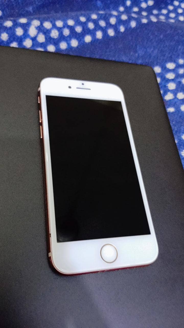 Apple iPhone 8 1