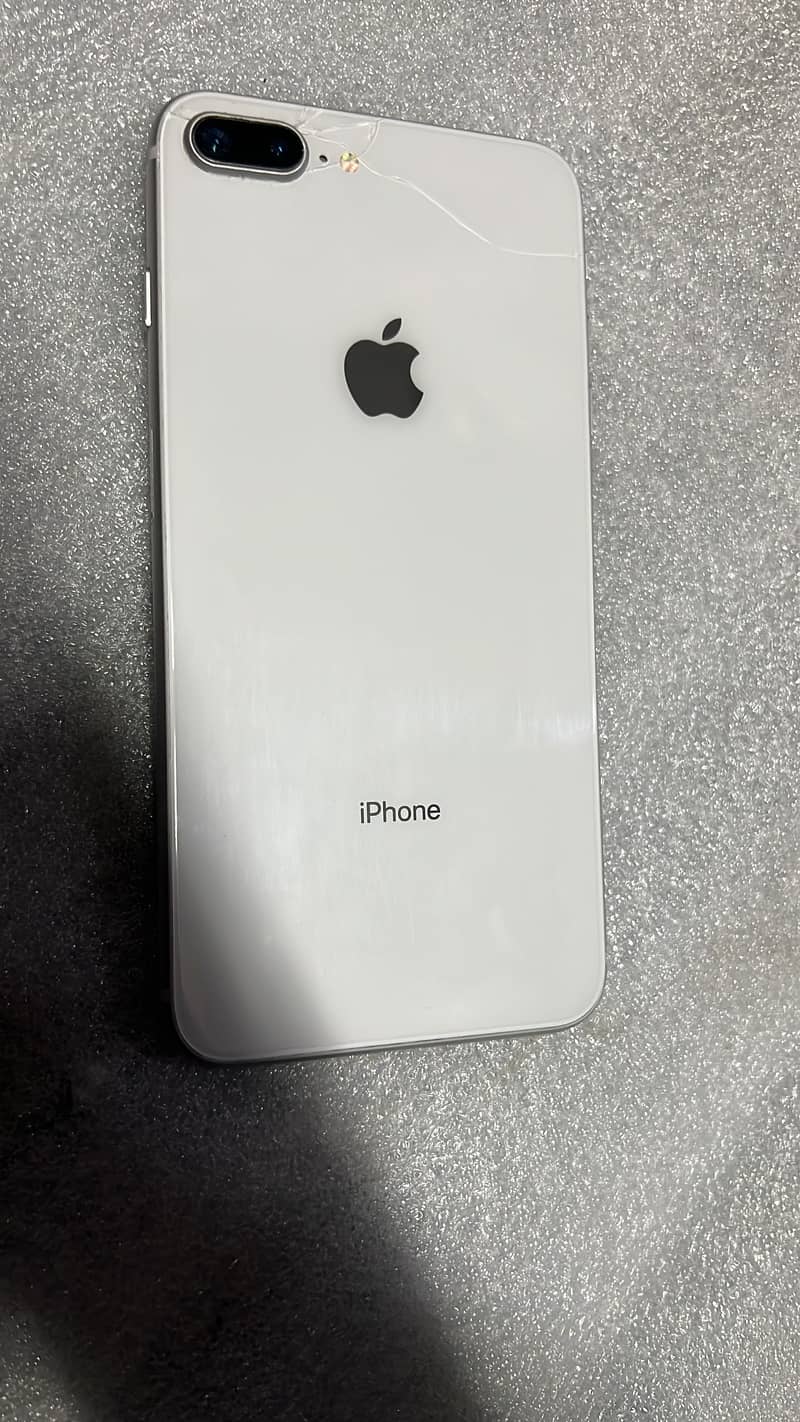 Apple iPhone 8 Plus 0