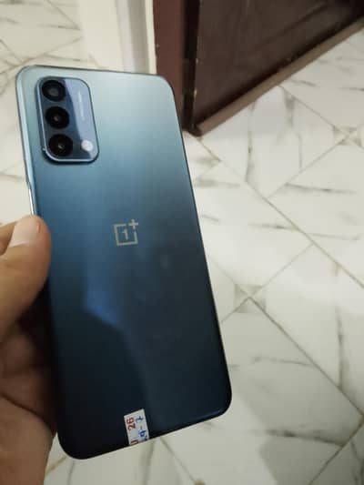 One Plus Nord N200 5g 4/64 pta apprvd in best price slightly used