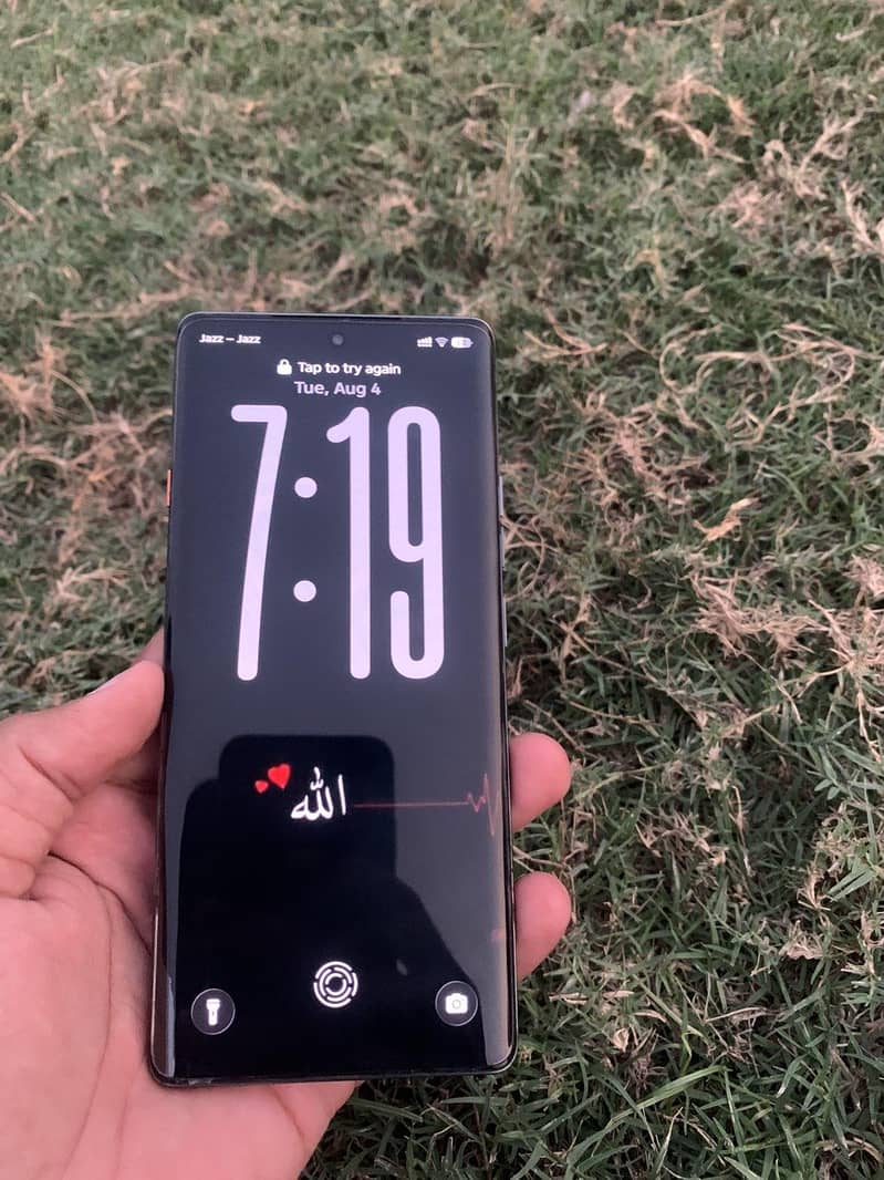 Tecno CAMON 40 Pro 1