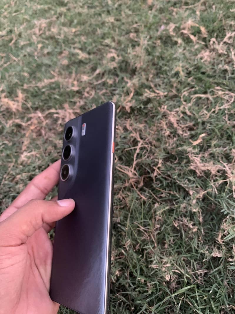 Tecno CAMON 40 Pro 2