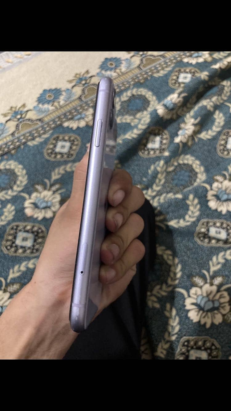 Apple iPhone 11 2