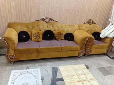 2 sofa set available