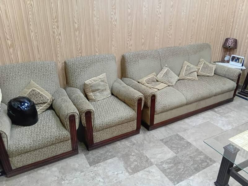 2 sofa set available 1